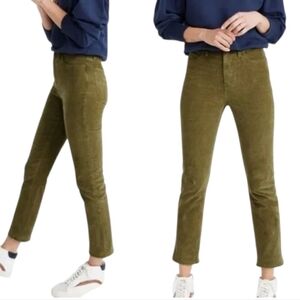 Madewell Classic Straight Jeans Corduroy Edition Petite 28 in Olive Stretch